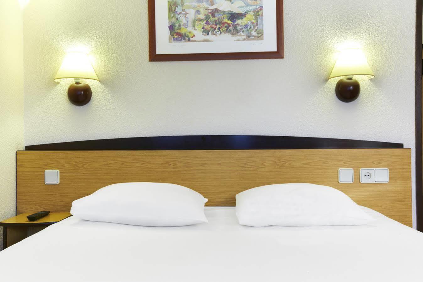 Campanile & Restaurant 3*